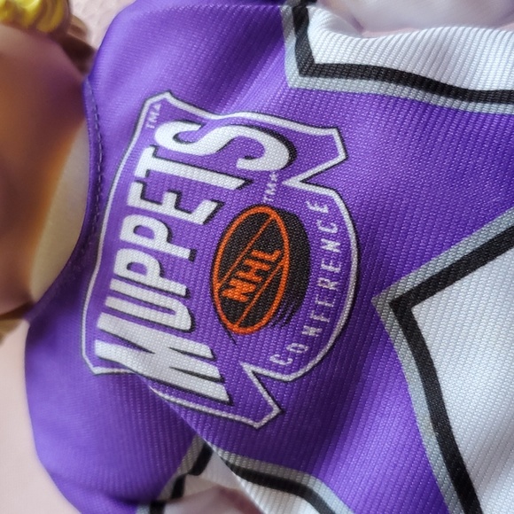 Collectible 1995 McDonald's NHL Miss Piggy Muppets Plush Doll *original tags* - Picture 5 of 6